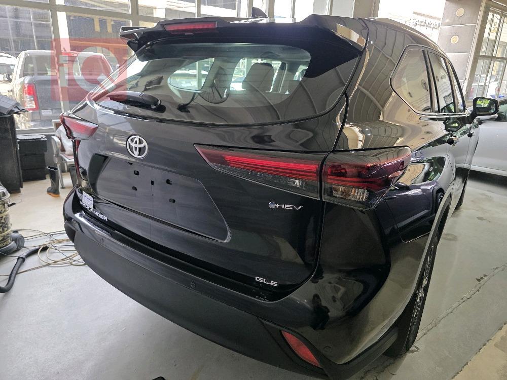 تۆیۆتا هایلاندەر